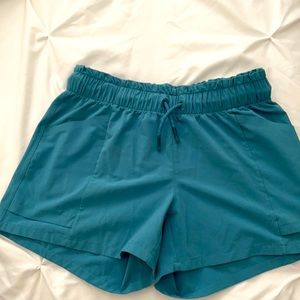 Athleta Girl Explore More 3” Shorts